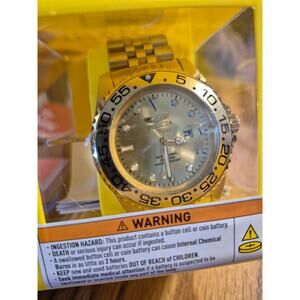 Invicta Pro Diver in Clear Plastic Case